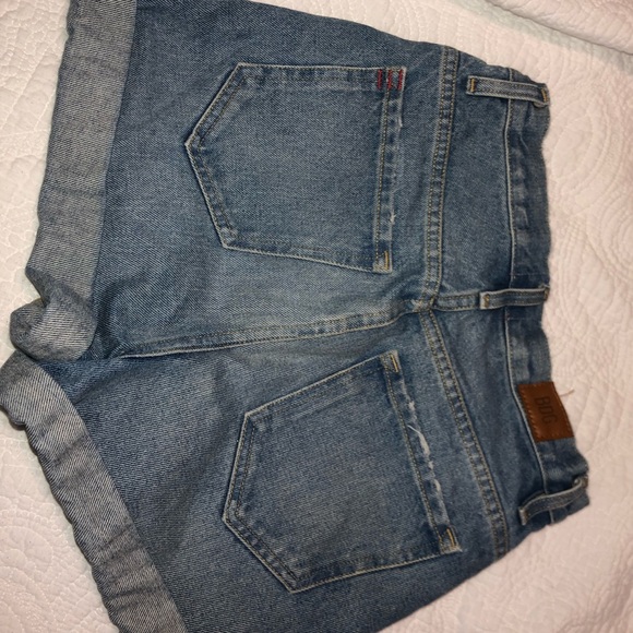 Urban Outfitters Hi Rise Mom Short - Picture 5 of 5